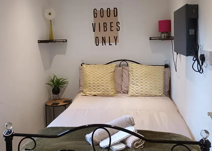 Hideaway In Leeds (West Yorkshire)