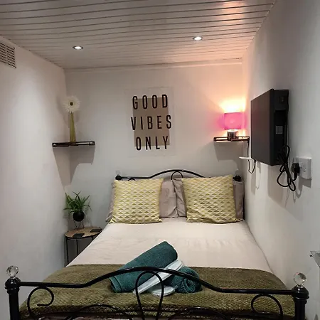 Hideaway In Leeds (West Yorkshire)